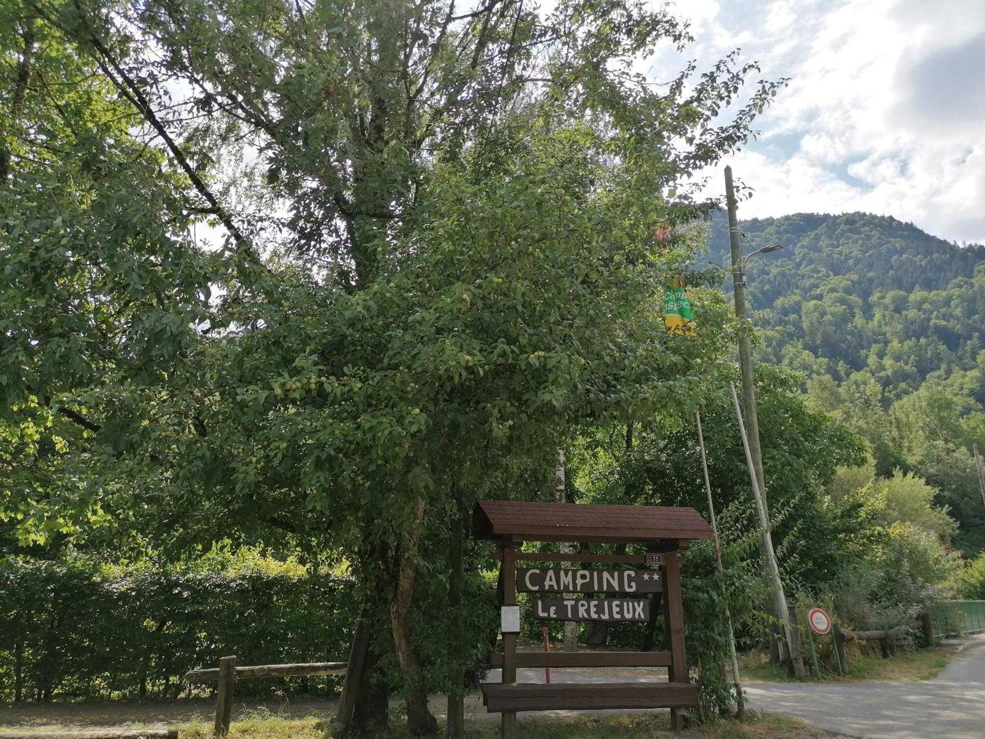 Camping Le Trejeux - Petit Chalet Тон Екстер'єр фото